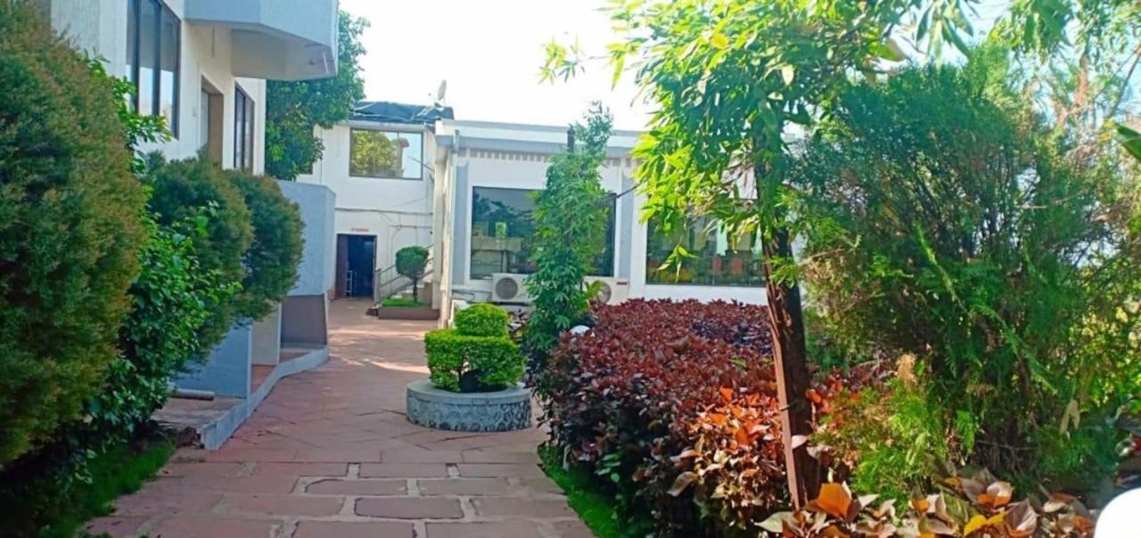 Hotel Complimentary Water Park Igatpuri Exteriér fotografie